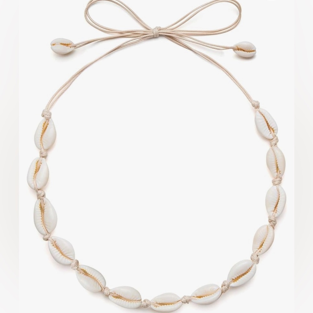 Cute seashell necklace
